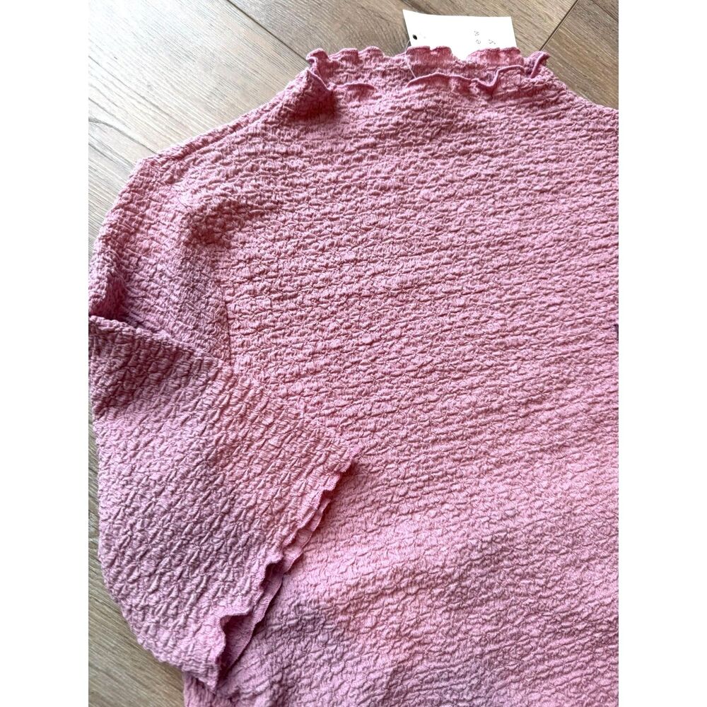 A New Day Pink Crinkle Ruffle Trim Top Women's Large L Target Textured Blouse